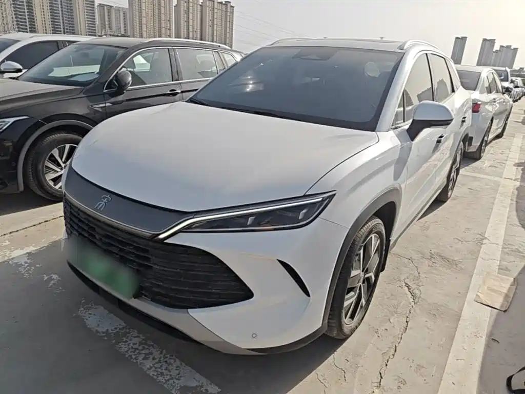 BYD L DM-i 2025