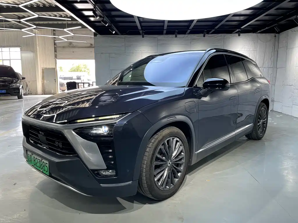 NIO ES8 2022
