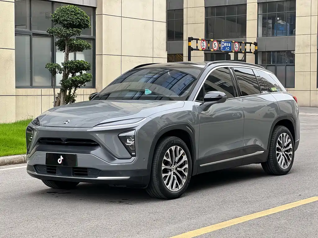 NIO ES6 2021