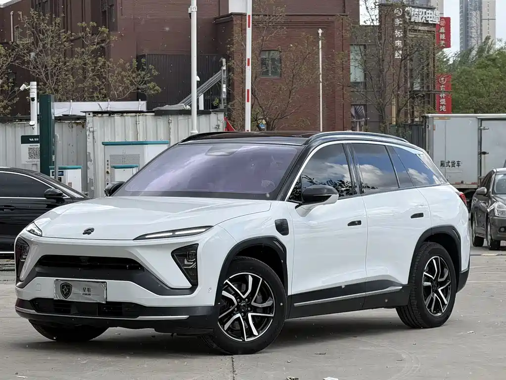 NIO ES6 2021