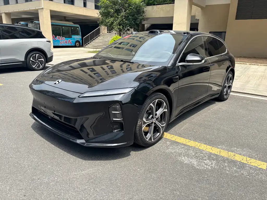 NIO ET5T 2025