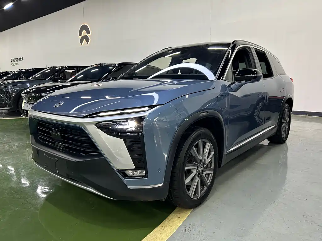 NIO ES8 2021