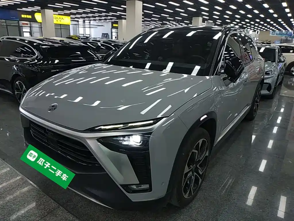 NIO ES8 2022