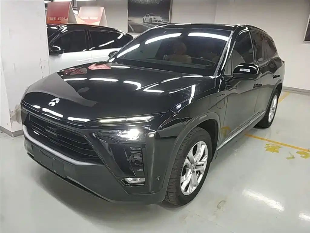 NIO ES8 2022