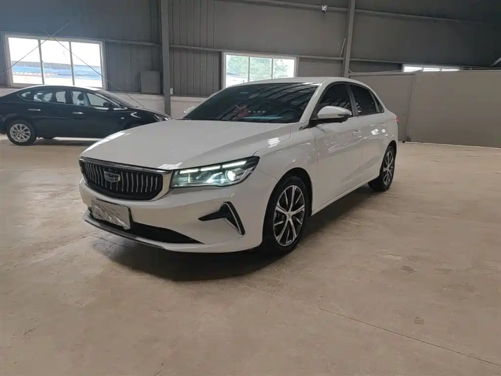 Geely Emgrand 2023