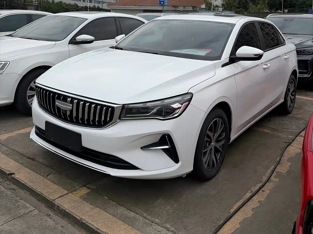 Geely Emgrand 2025