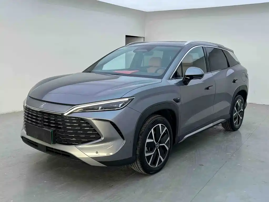 BYD L DM-i 2025
