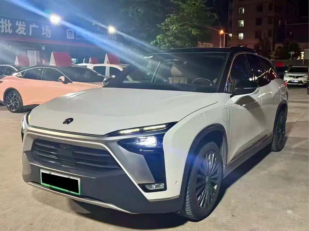NIO ES8 2020