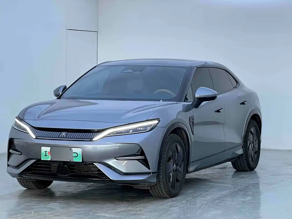 BYD L EV 2026