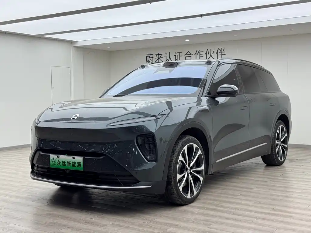 NIO ES8 2024