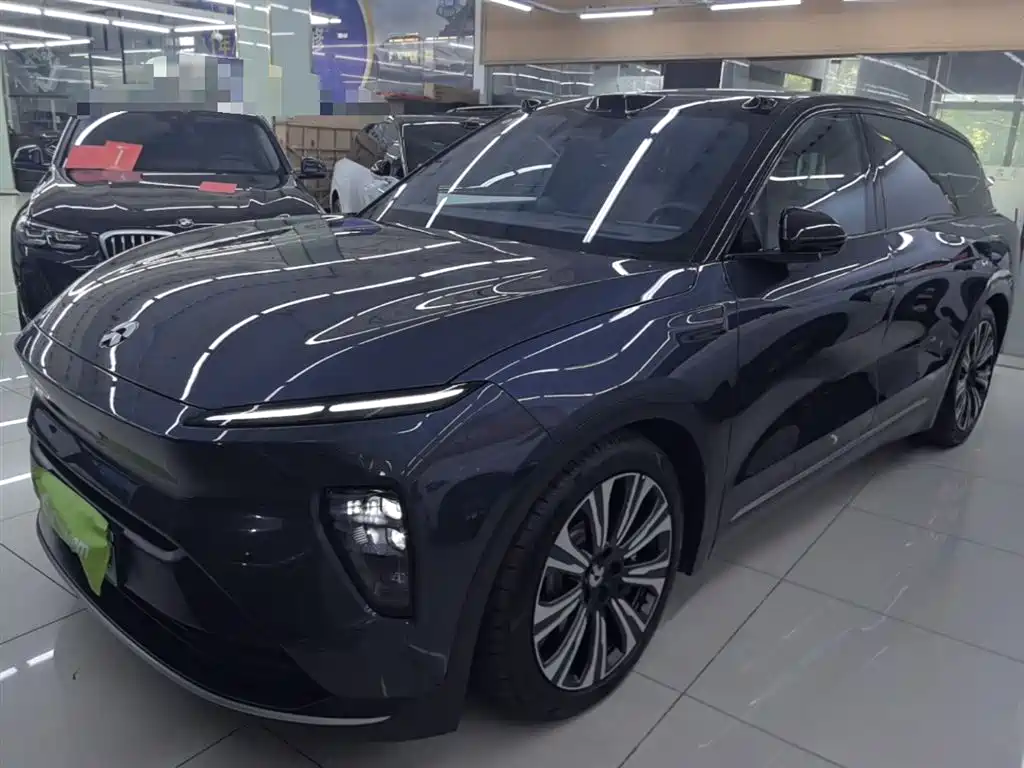 NIO ES8 2024