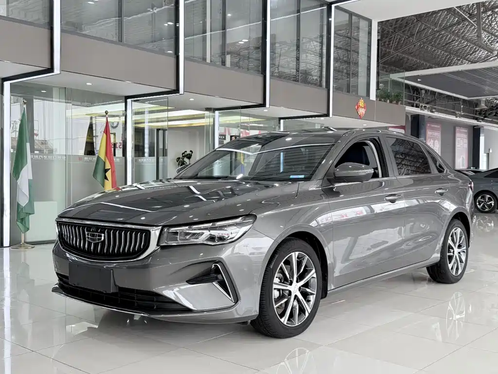 Geely Emgrand 2022