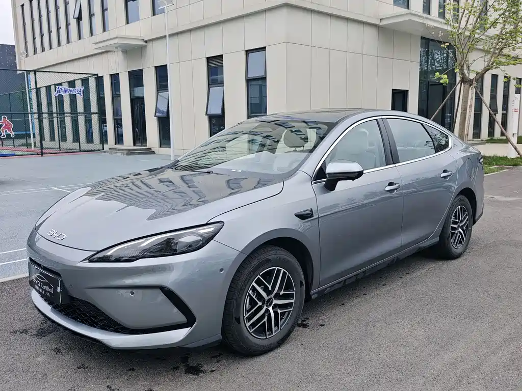 BYD Seal 05 DM-i 2025