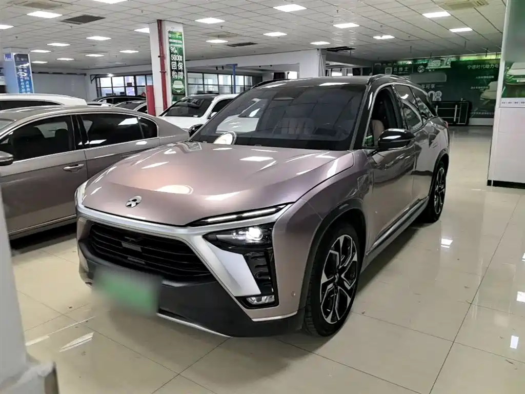 NIO ES8 2022