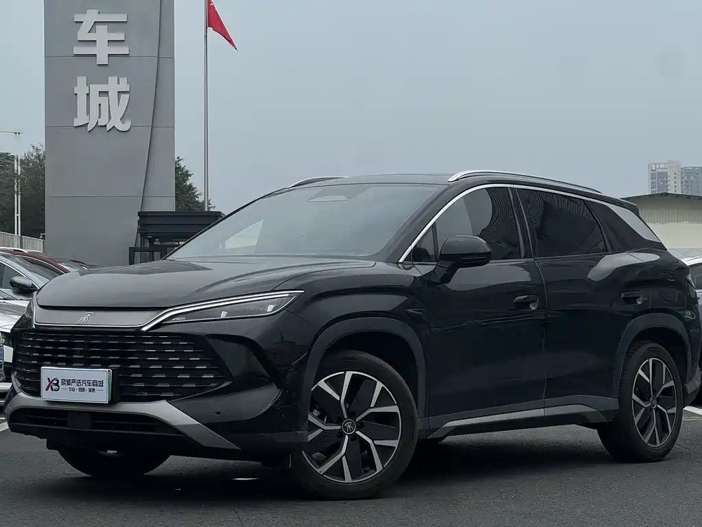 BYD L DM-i 2026