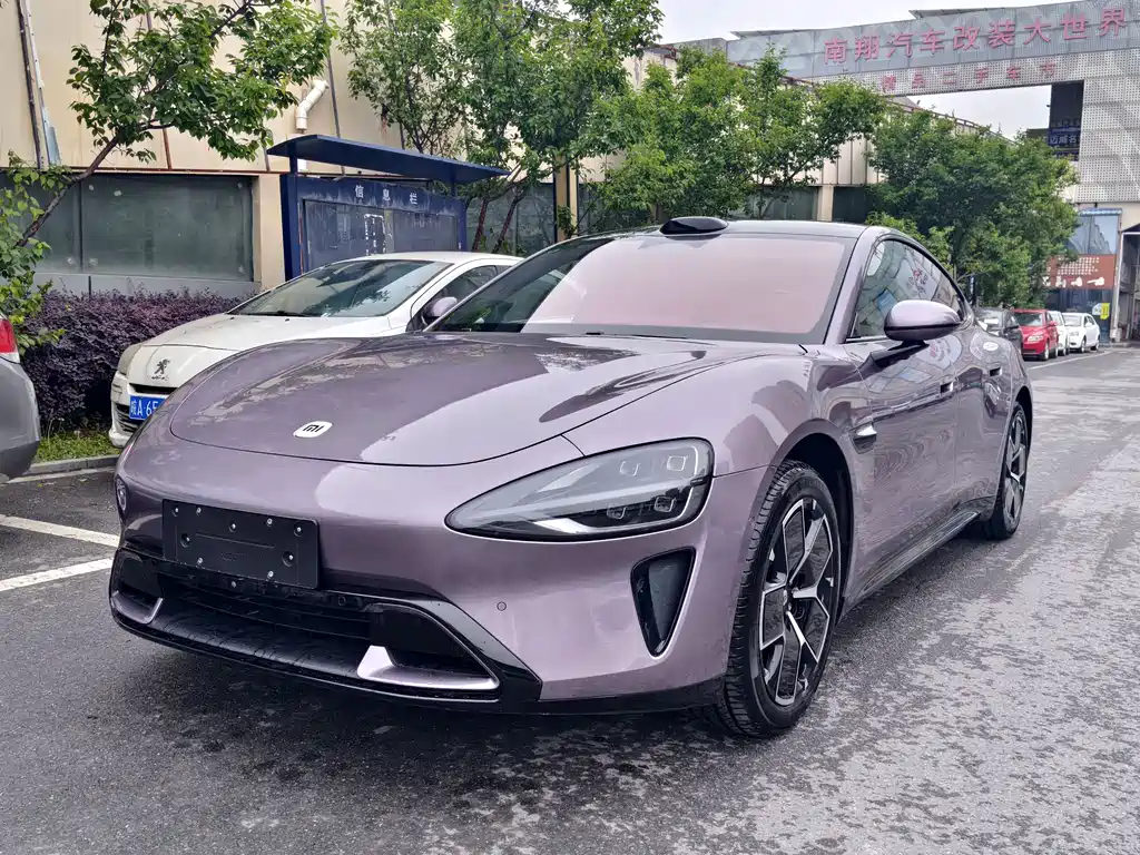 Xiaomi SU7 2025