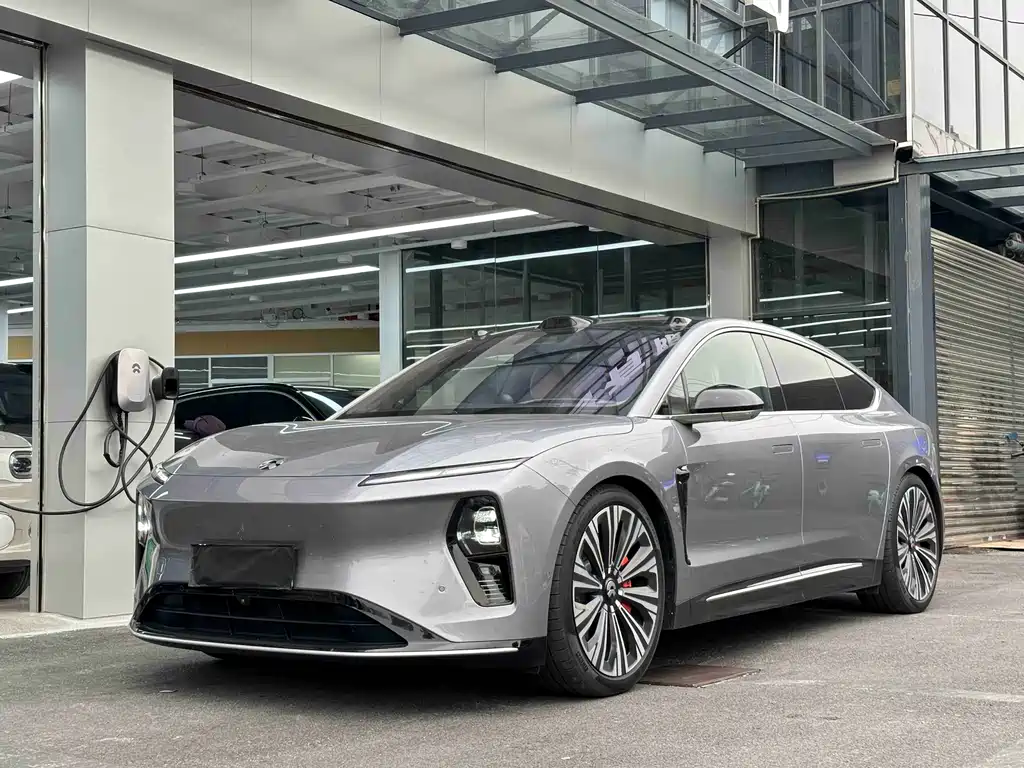 NIO ET9 2025