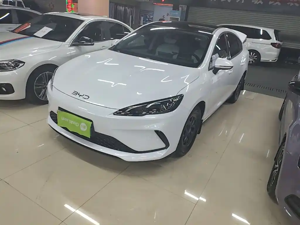 BYD Seal 05 DM-i 2025