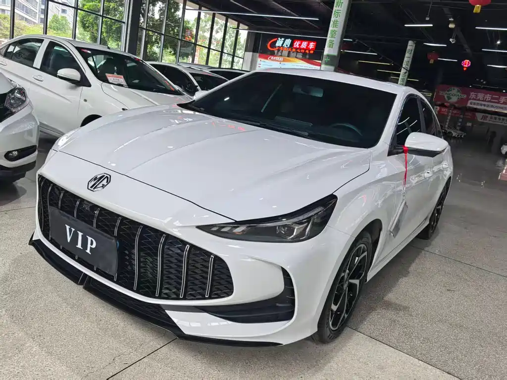MG MG5 2025