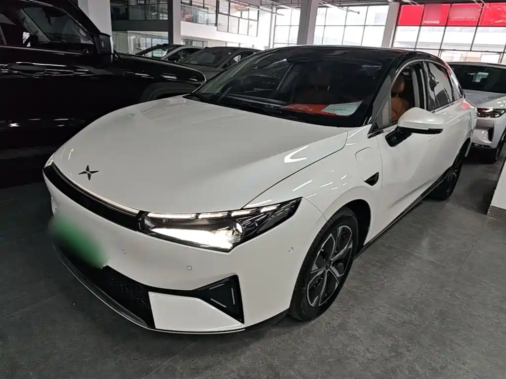 XPENG P5 2021