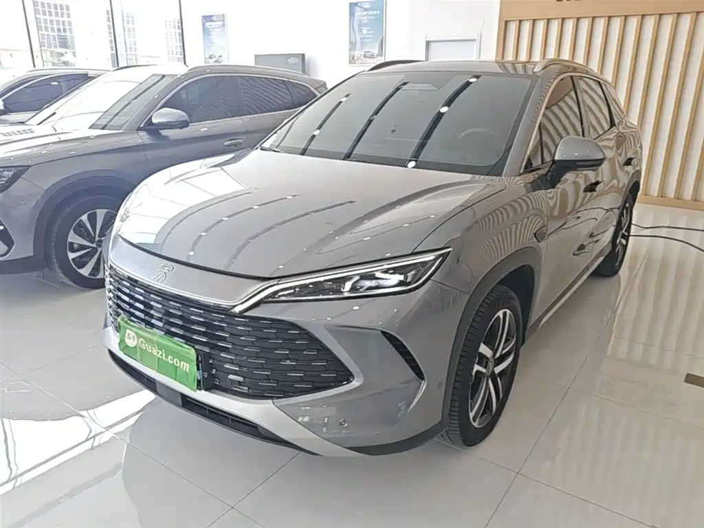 BYD L DM-i 2025