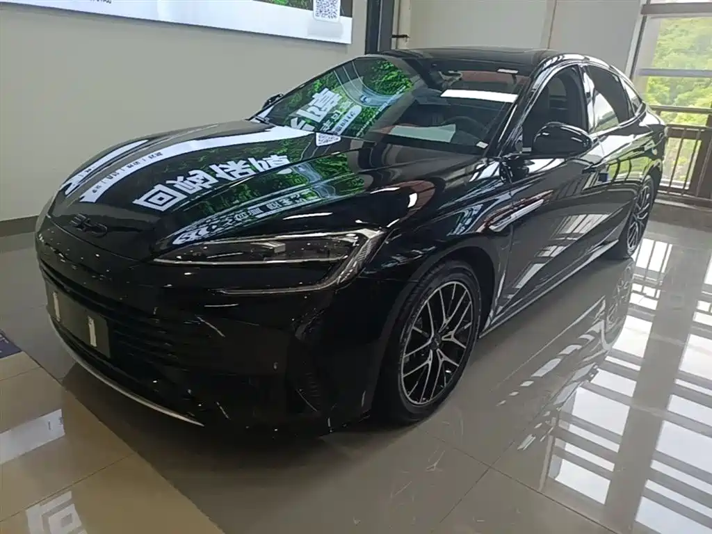 BYD Seal 07 DM-i 2025