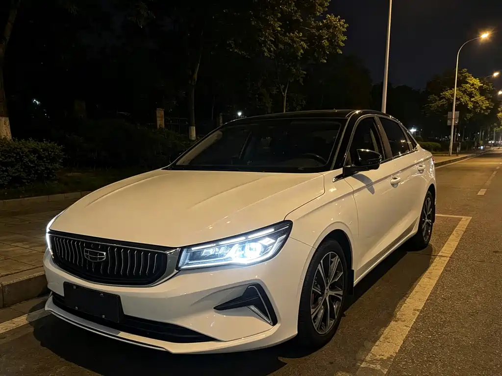 Geely Emgrand 2023