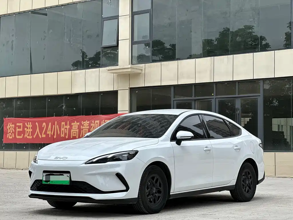 BYD Seal 05 DM-i 2025