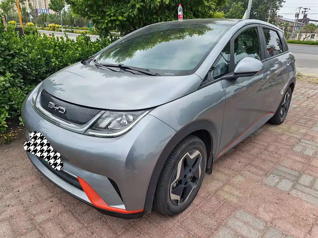 BYD Dolphin 2023