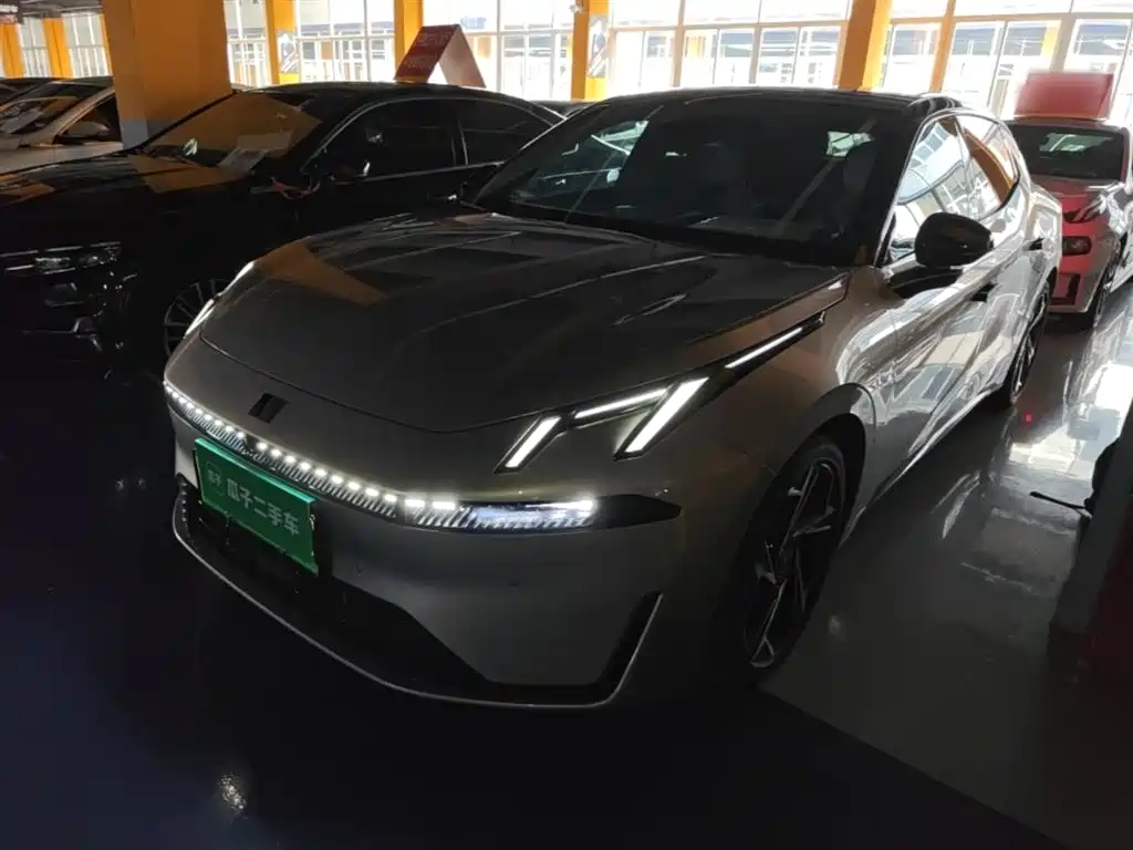 Lynk & Co 07 EM-P 2024