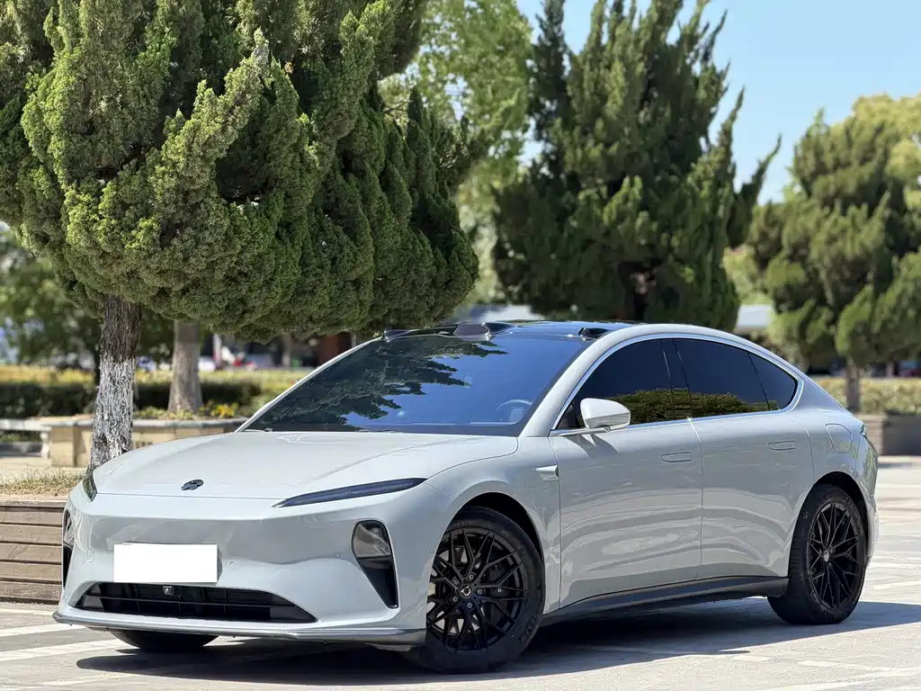 NIO ET5 2023