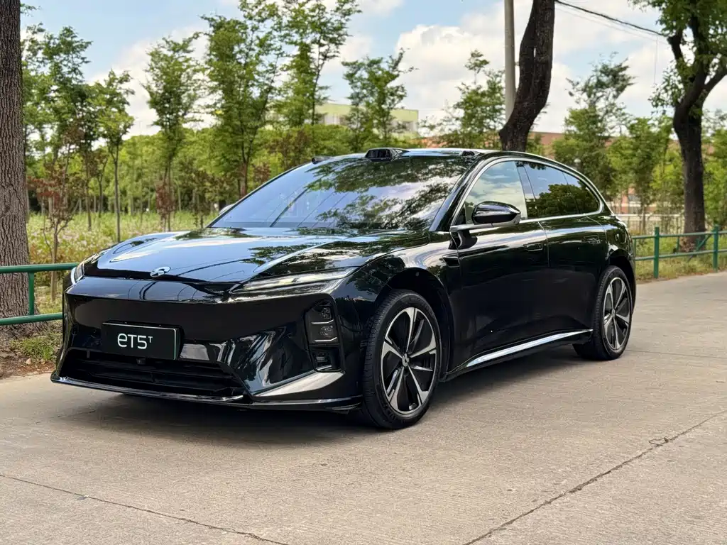 NIO ET5T 2025