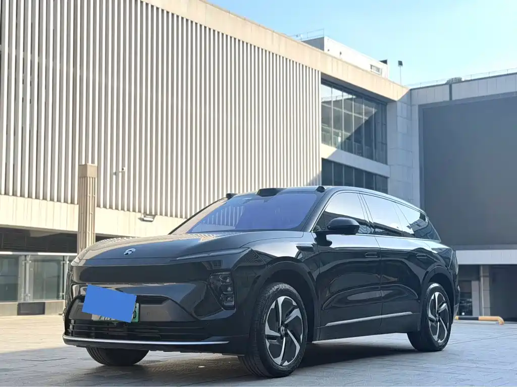 NIO ES8 2024