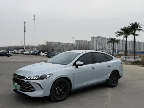 Qin PLUS DM 2025 smart driving version DM-i 55KM leading model