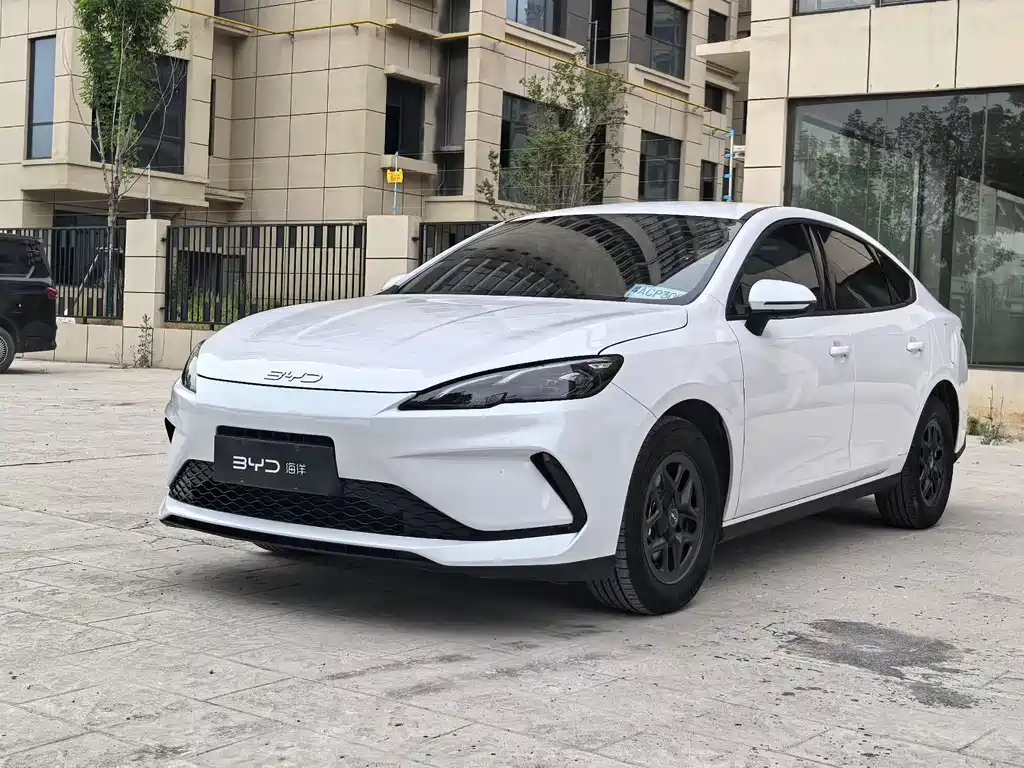 BYD Seal 05 DM-i 2025