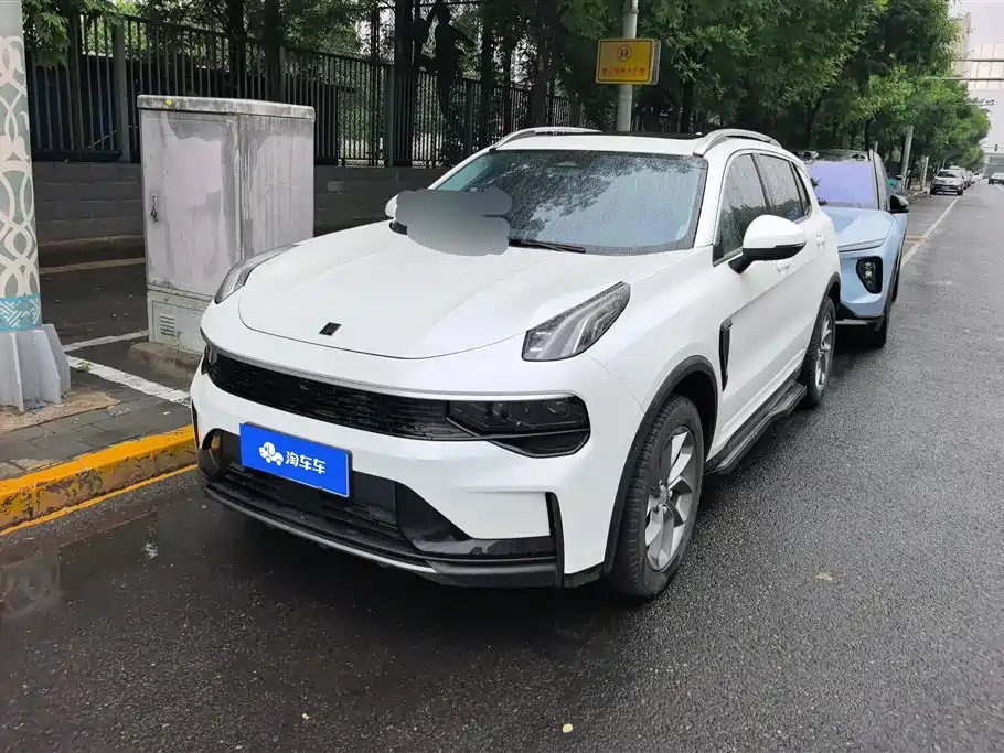 Lynk & Co 01 2023