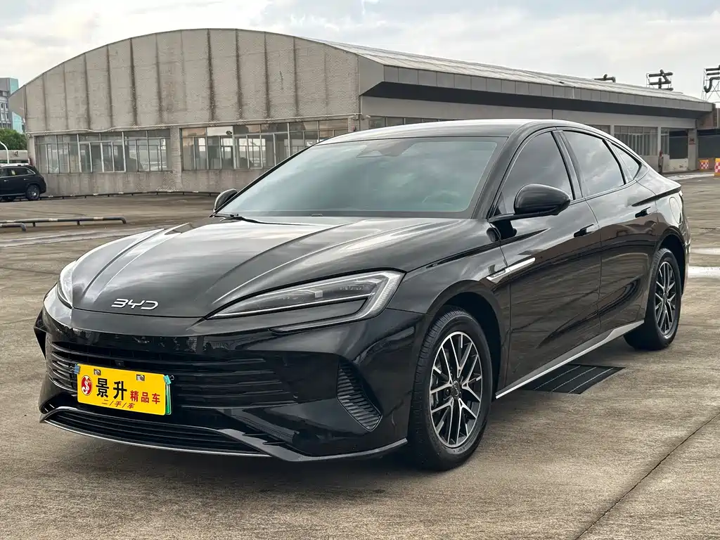 BYD Seal 07 DM-i 2024