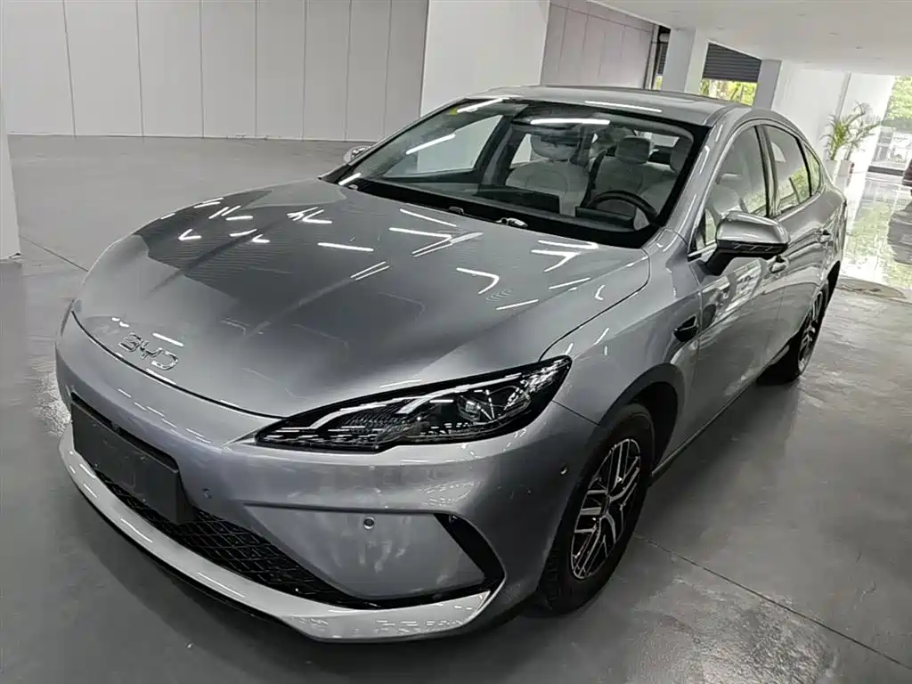 BYD Seal 05 DM-i 2025