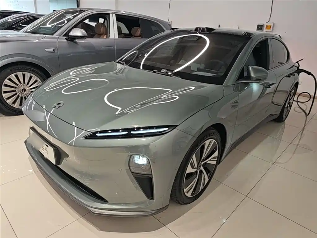 NIO ET5 2022