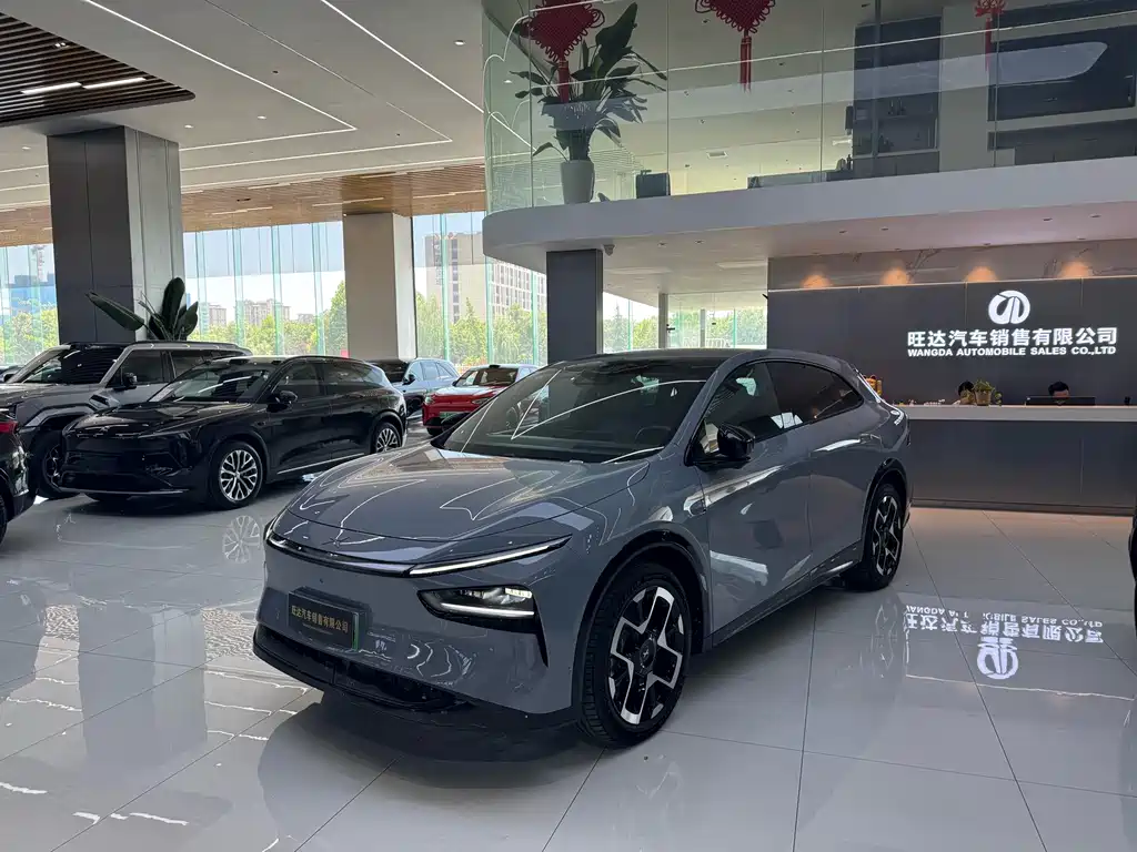 XPENG 小鹏G7 2025