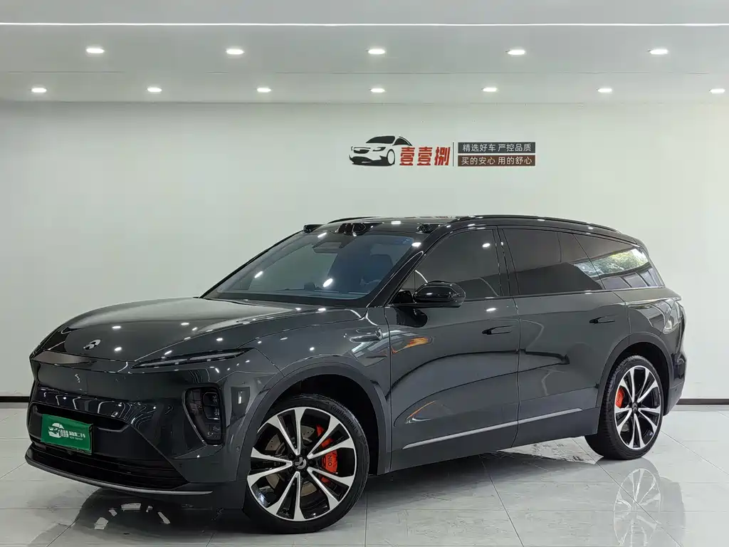 NIO ES8 2023
