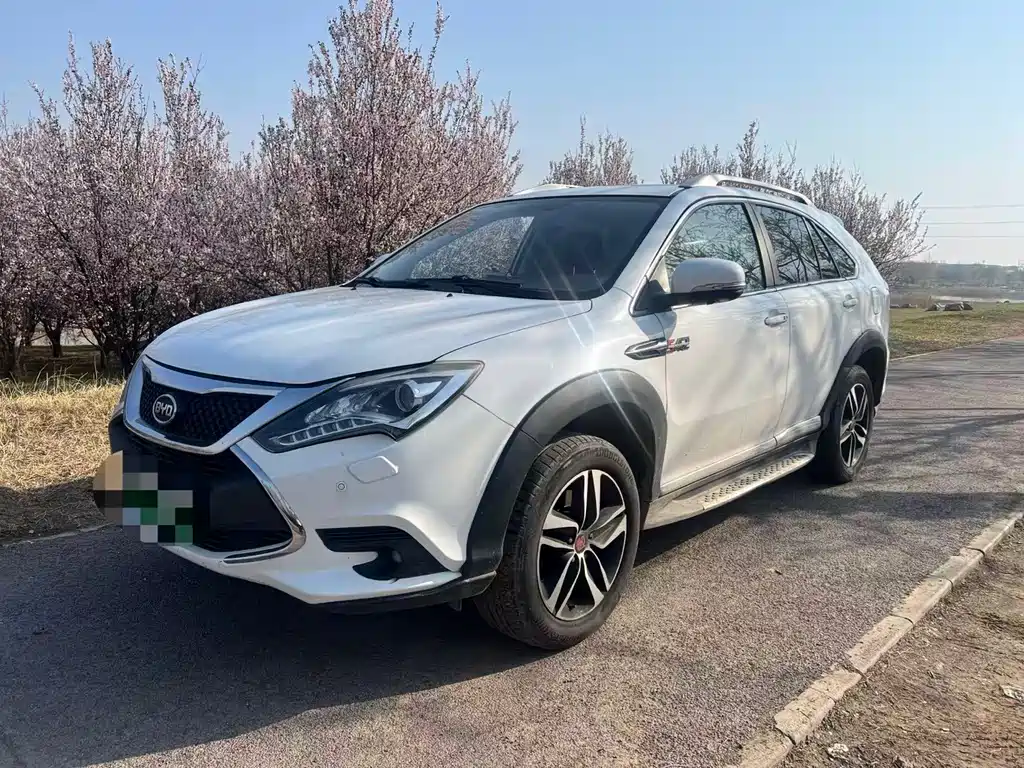 BYD Tang New Energy 2015