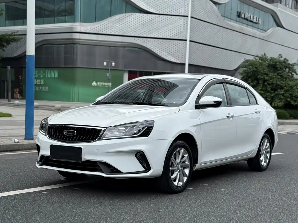 Geely Emgrand 2021