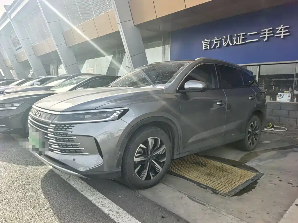 BYD Seal 05 DM-i 2025