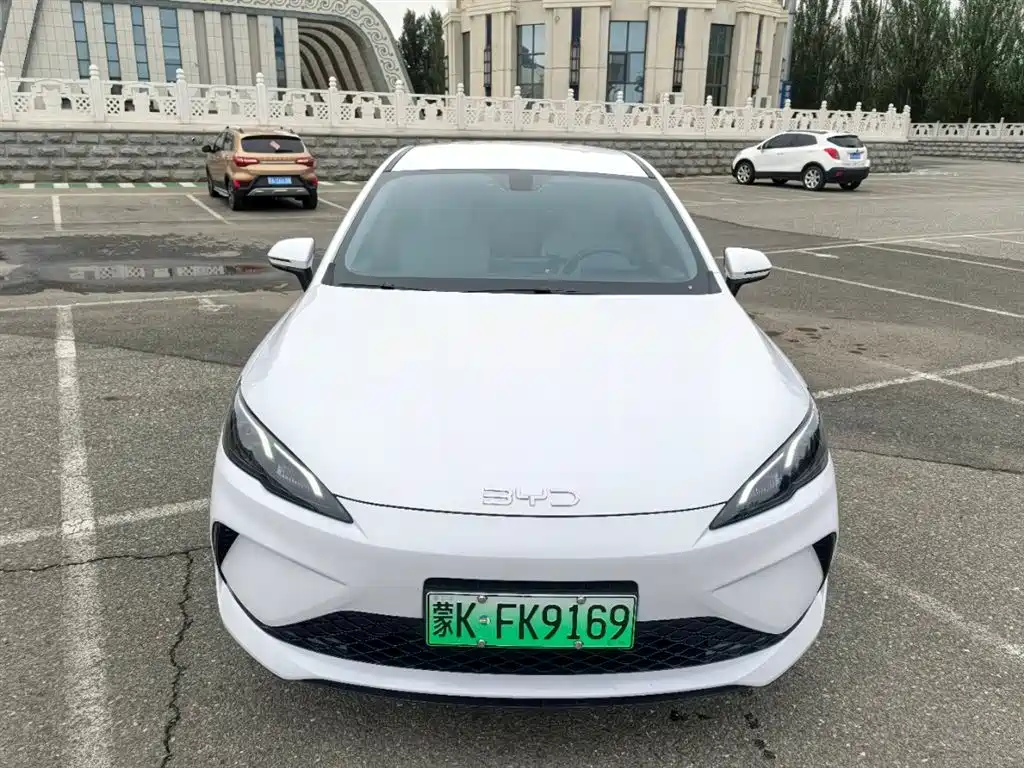 BYD Seal 05 DM-i 2025