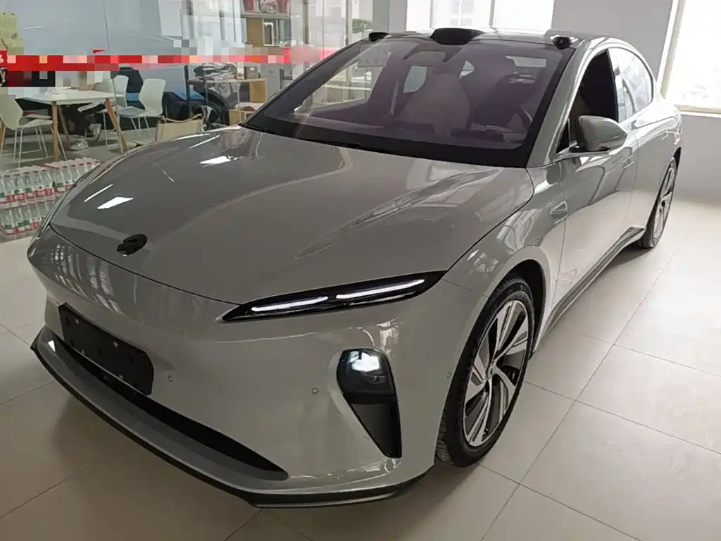 NIO ET5 2025