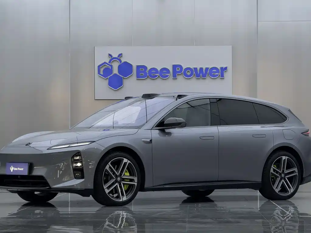 NIO ET5T 2025