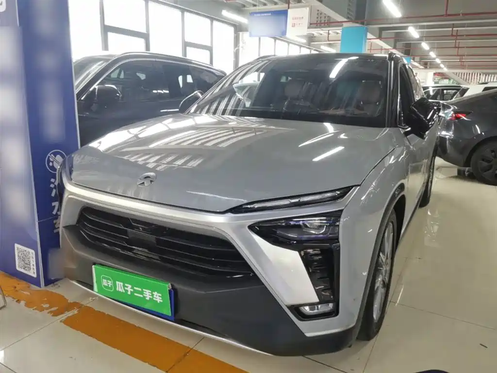 NIO ES8 2022