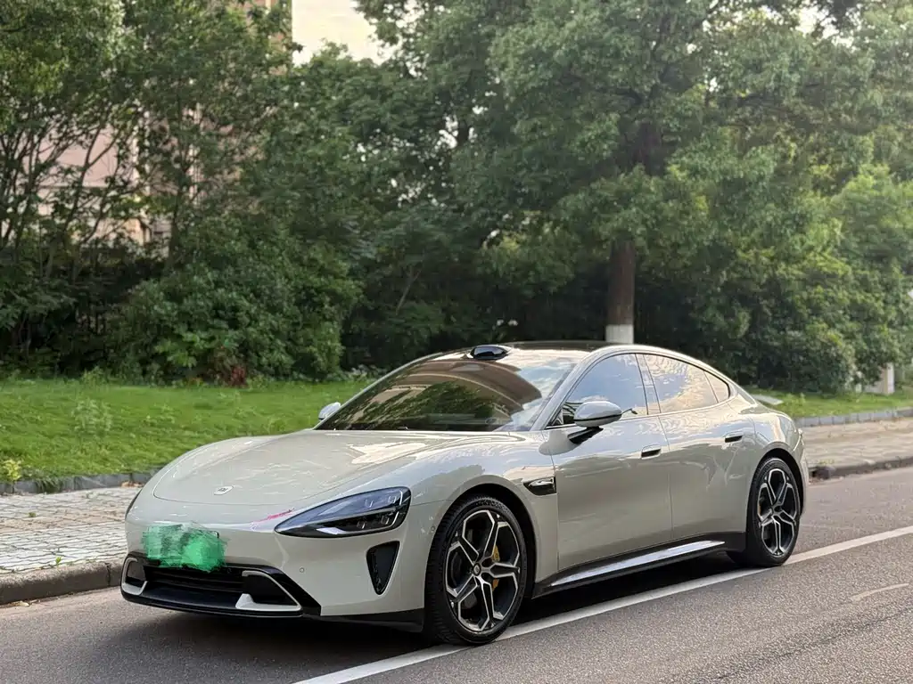 Xiaomi SU7 2024