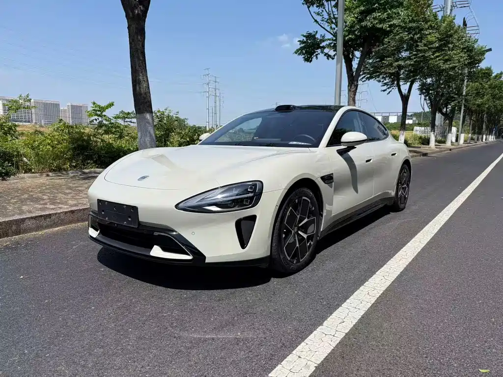 Xiaomi SU7 2025